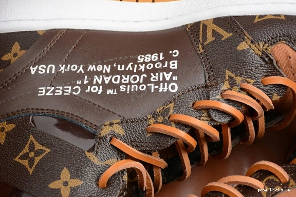 (WITH -LouiV CASE) JORDAN AIR AQ0818-158 AQ0818-158 O-W 1 0402